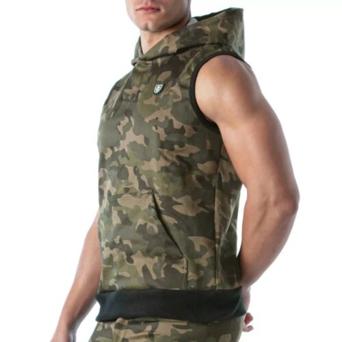 Model in a camo sleeveless hoodie