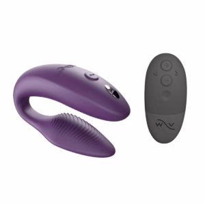 snsz3sg4_4 We-Vibe Sync 2nd Gen couples vibrator in purple with adaptive fit design for shared intimate pleasure